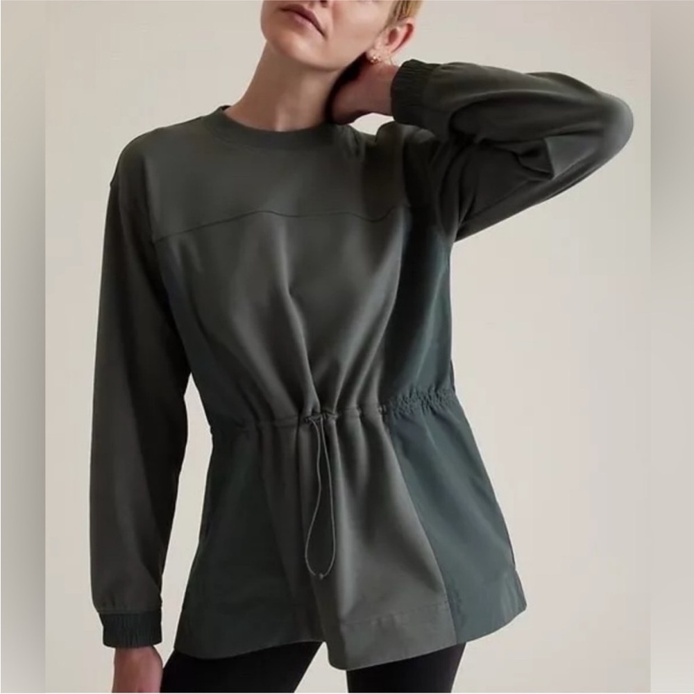 Athleta Triumph Crewneck Cinched Waist Sweater